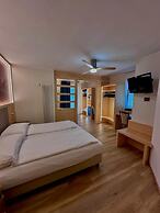 Hotel Denny