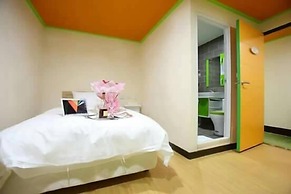 Clover House