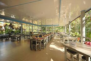 Turtle Beach Lodge