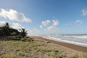 Turtle Beach Lodge