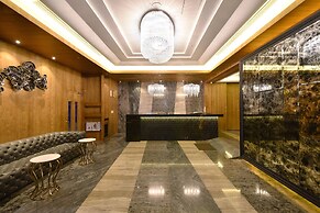 Uher Luxury Resort & Hotel
