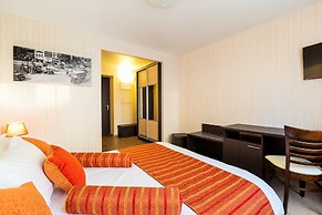 City hotel