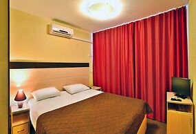 City hotel