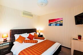 City hotel