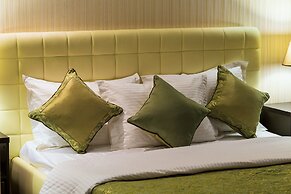 City hotel