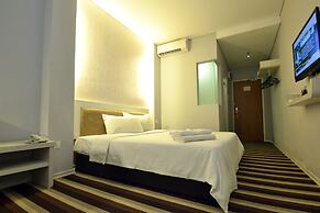 First Residence Hotel