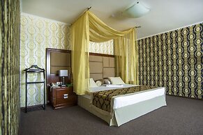 Sky Hotel