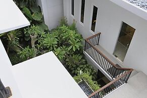 Puri Padma Hotel