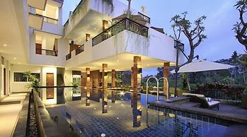 Puri Padma Hotel