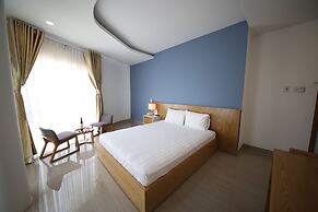 Sailing Hotel