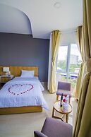 Sailing Hotel