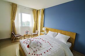 Sailing Hotel
