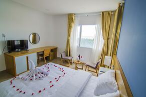 Sailing Hotel