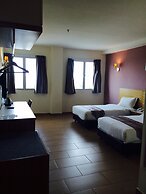 Grand Court Hotel