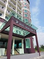 Grand Court Hotel