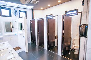 D-Well Hostel