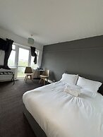 Harbour Hotel