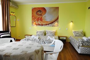 Hotel Aquamarine