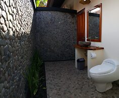 Mango Tree Inn