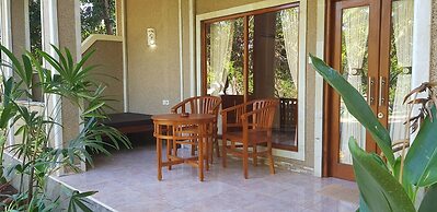 Mango Tree Inn