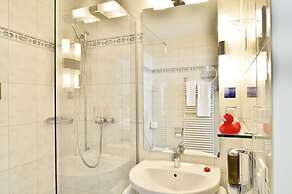 Hotel SiX