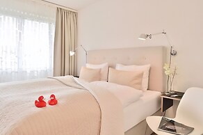 Hotel SiX