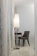 Hotel SiX