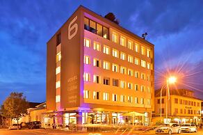 Hotel SiX