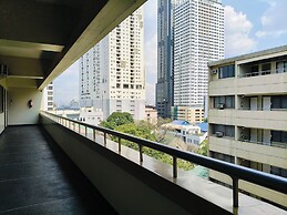 Tropicana Suites