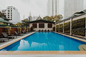 Tropicana Suites