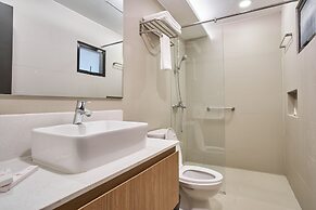 Tropicana Suites