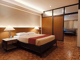 Tropicana Suites