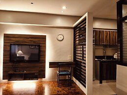 Tropicana Suites