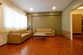 Tropicana Suites