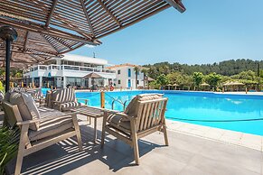 Kamari Beach Hotel