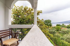 Kamari Beach Hotel