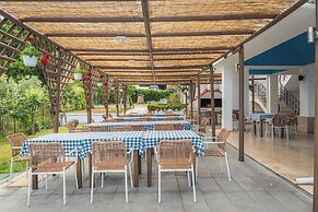 Kamari Beach Hotel