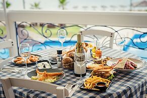 Kamari Beach Hotel