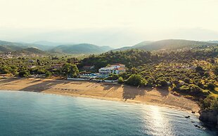 Kamari Beach Hotel