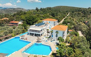 Kamari Beach Hotel