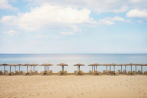 Kamari Beach Hotel
