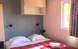 Camping La Pinède
