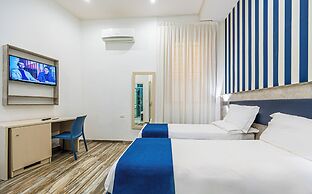 Napoli's Gold Hotel
