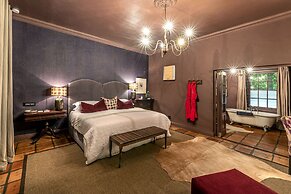 Avondrood Guest House
