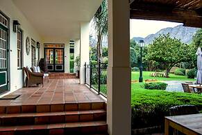 Avondrood Guest House