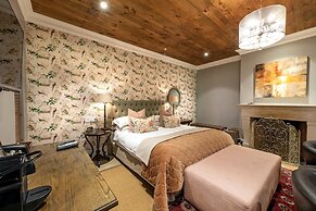Avondrood Guest House