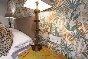Avondrood Guest House
