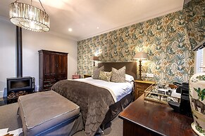 Avondrood Guest House