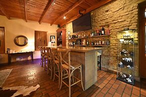 Avondrood Guest House