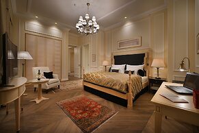 Wilson Palace by LOFT